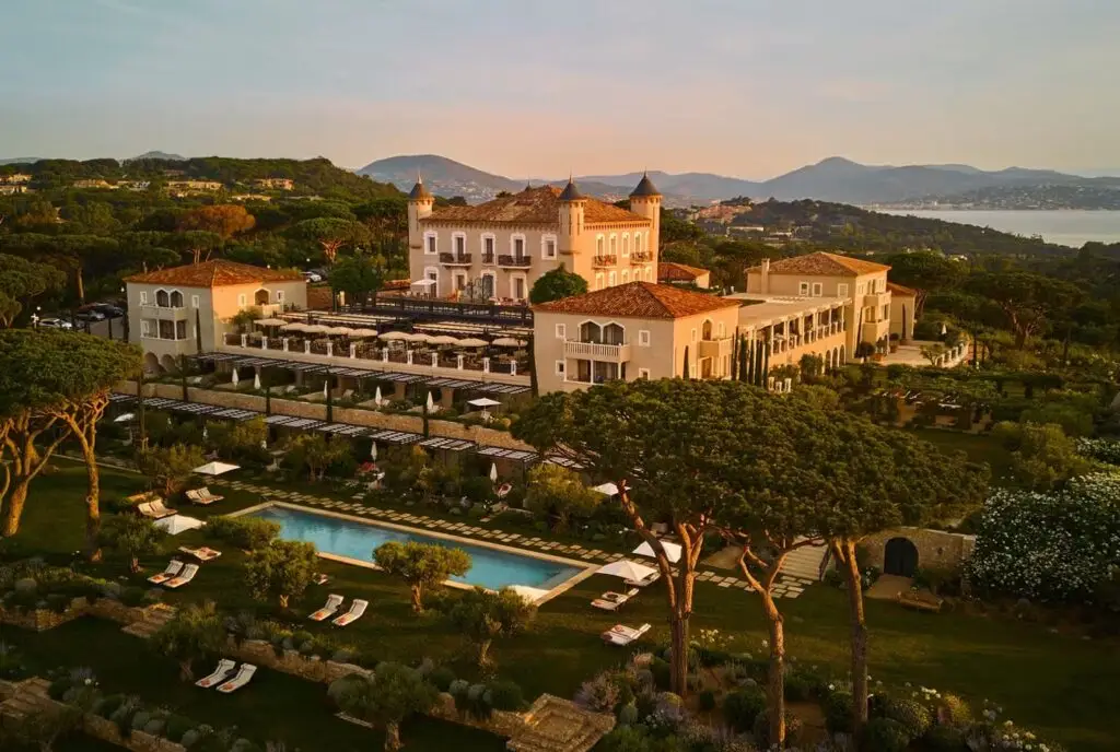 Chauffeur prive Hotel Chateau de la Messardiere Saint Tropez Azur Limousines 1