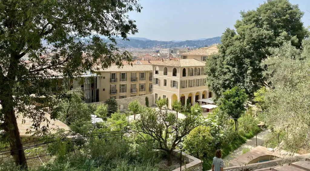 Chauffeur prive Hotel du Couvent Nice avec transfert aeroport – Azur Limousines 1 1